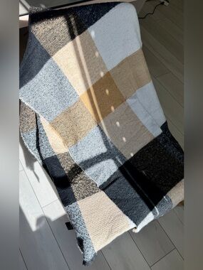 Anthropologie Plaid Scarf in Cream, Black & Gray